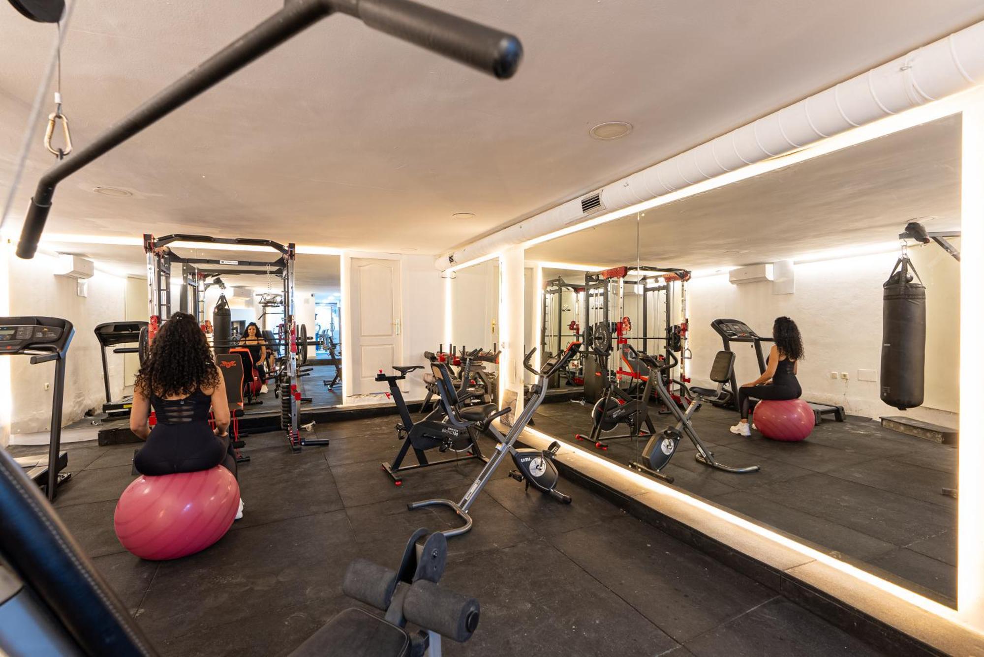 Aparthotel Casadelmar 23 Vacacionales Marbella